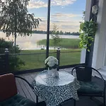 Pikkuhelmi-huvila *