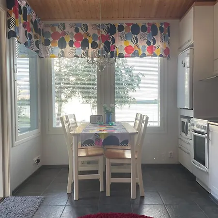 Pikkuhelmi-huvila Lomamökit Eurajoki